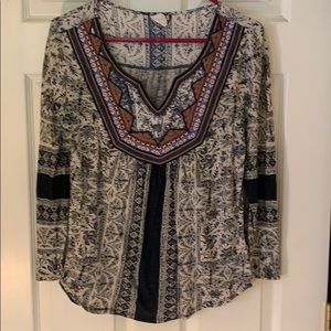 Anthropologie long sleeve knit with embroidery